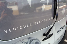 Electric service vehicle